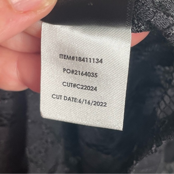 Torrid Harper Lace Pullover Long Sleeve Blouse Floral Sheer in Deep Black 4X/26 - Picture 14 of 16